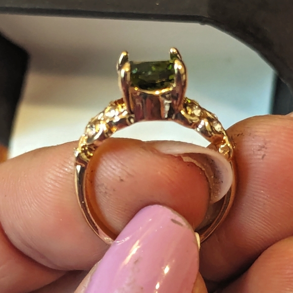 Nwt Emerald & Diamond Ring Size 5 💍 - Picture 11 of 12